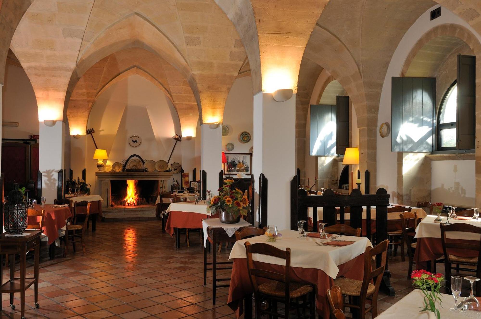 Masseria Gattamora Uggiano La Chiesa Eksteriør bilde